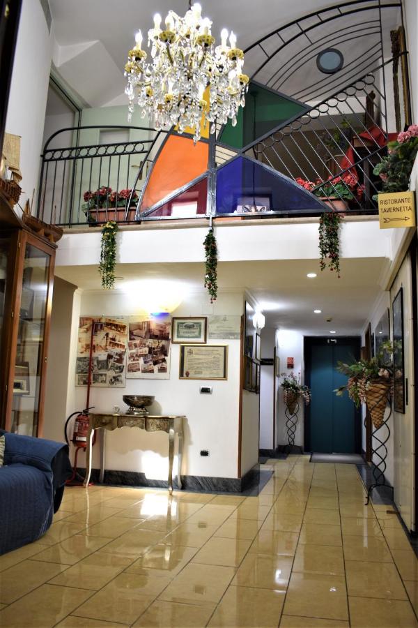 Hotel Ristorante Amitrano Pompei Esterno foto