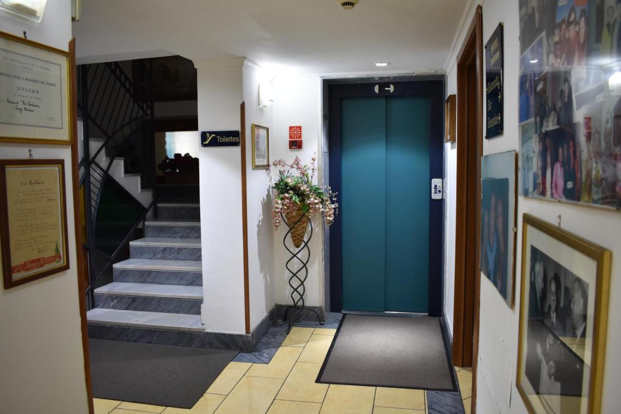 Hotel Ristorante Amitrano Pompei Esterno foto