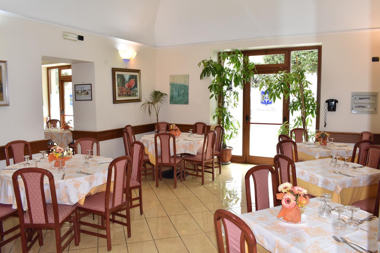 Hotel Ristorante Amitrano Pompei Esterno foto