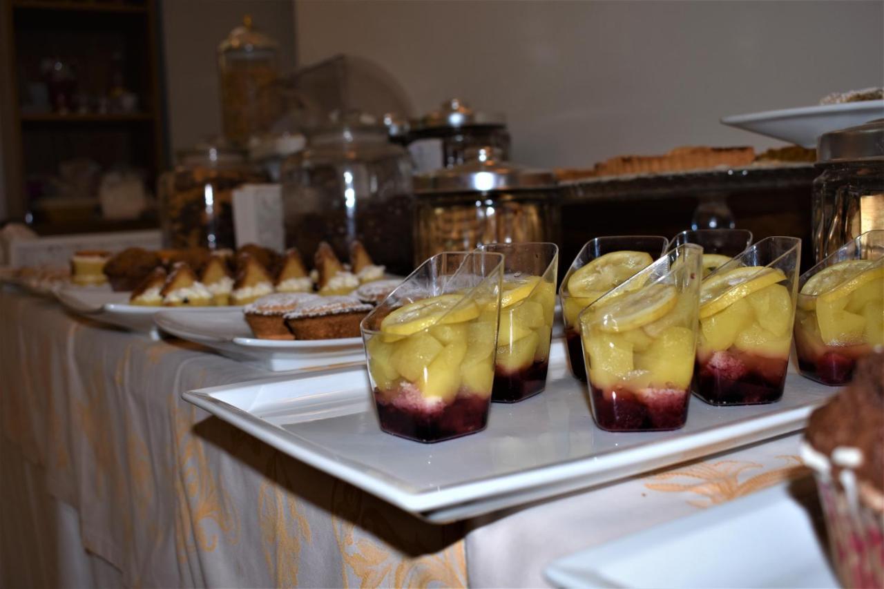 Hotel Ristorante Amitrano Pompei Esterno foto